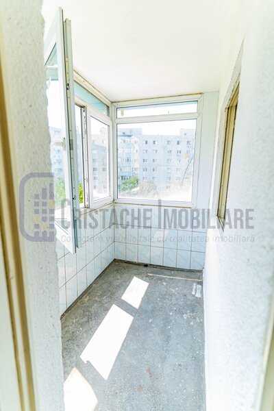 Calea Rahovei, Fara comision, ap. 3 cam. decomandat, an 1985, etj. 5, bloc anvelopat